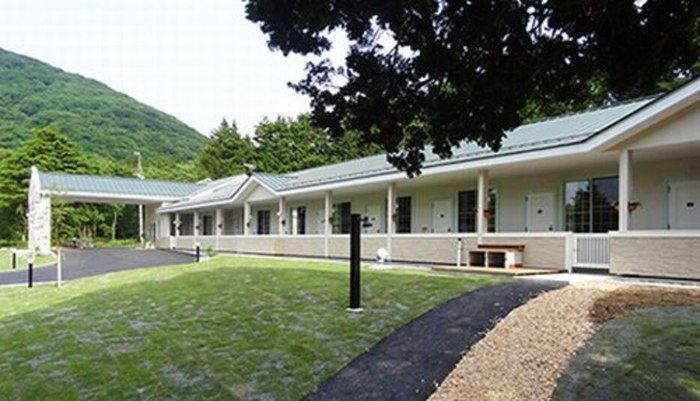 ファミリーロッジ旅籠屋・箱根仙石原店の外観