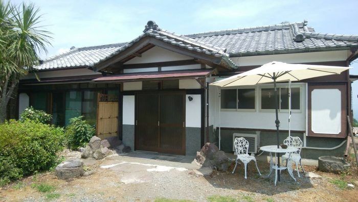 釈迦堂民宿桜荘の外観