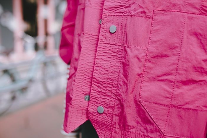 マゼンダピンクなカラーシャツで 誰もが振り向く春スタイル 毎日ひなたふく キャンプ アウトドア情報メディアhinata マゼンダピンクなカラーシャツで 誰もが振り向く春スタイル 毎日ひなたふく キャンプ アウトドア情報メディアhinata