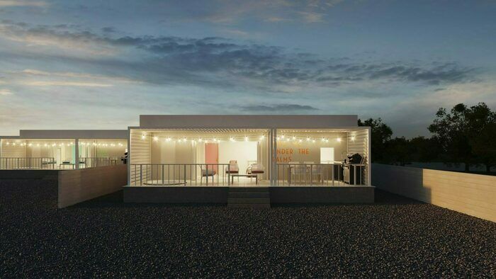 アーバンキャンプホテルの夕暮れシーン