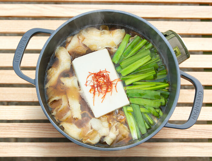 とうふと豚肉のにら鍋