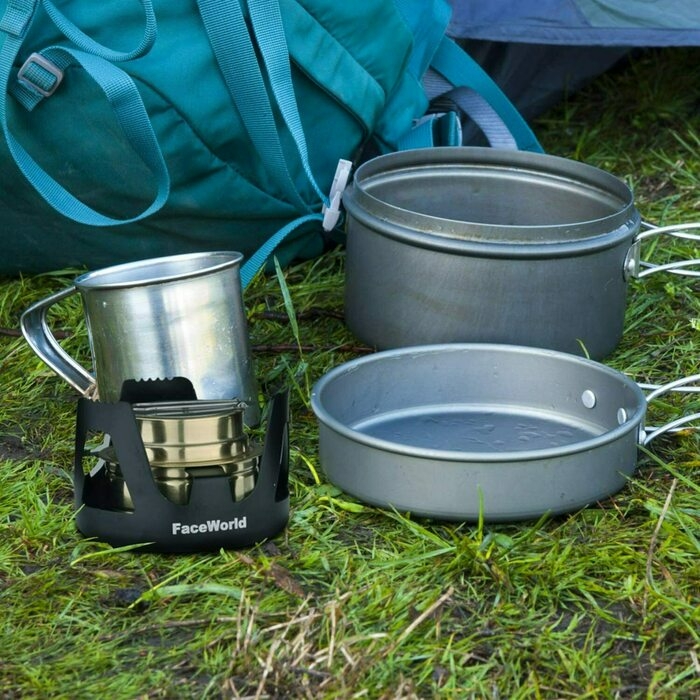 アルコールストーブとキッチン用品一式