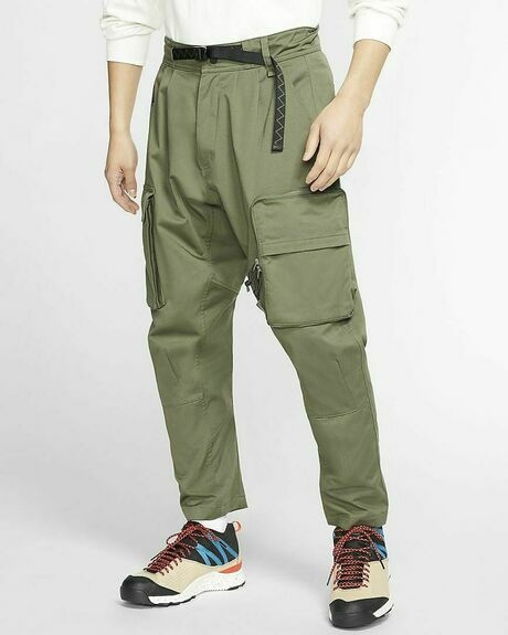 ナイキ ACG カーゴパンツ