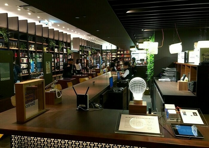蔦屋家電の店内