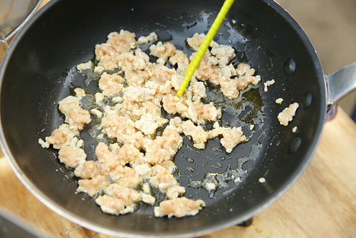 とうふと鶏肉のボリューム満点丼