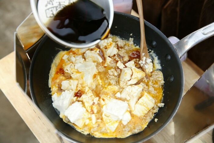 とうふと鶏肉のボリューム満点丼