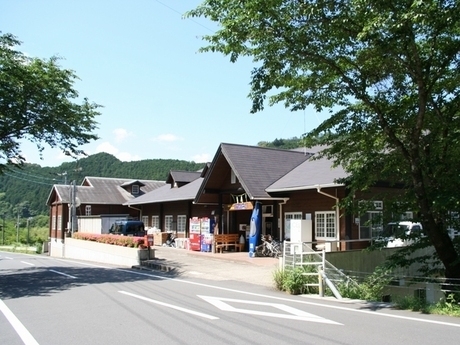 サイクリング拠点のカヌー館