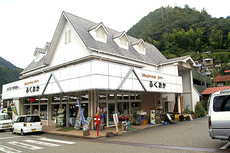 一戸建てサイズのコンビニスーパー