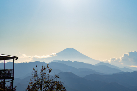 陣馬山から見える富士山