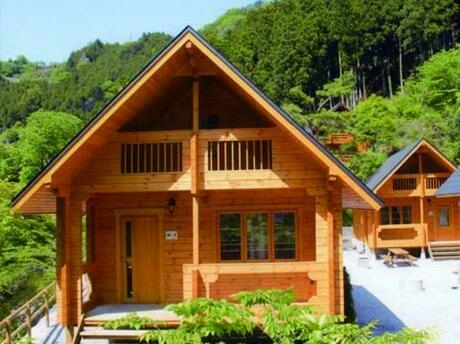 アメリカキャンプ村のログハウスM
