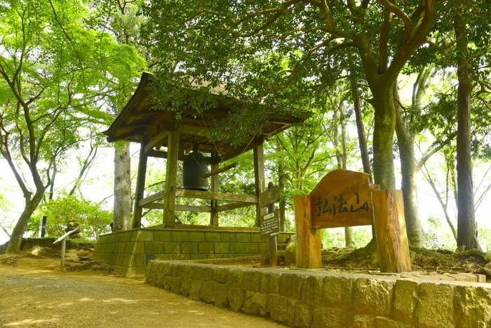 弘法山の釣鐘