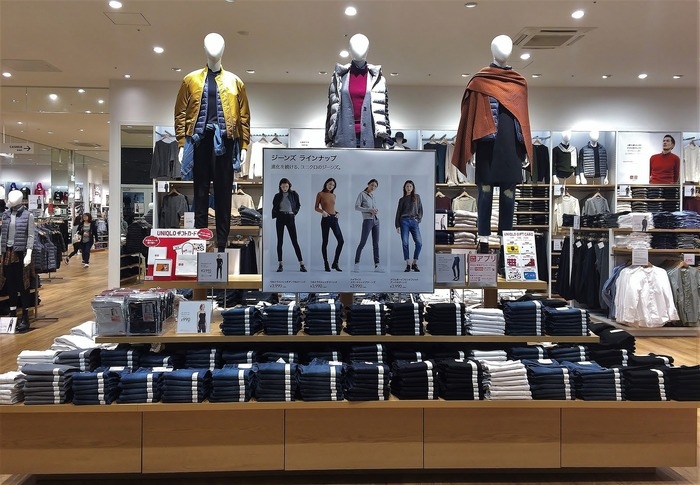 ユニクロの店頭の様子