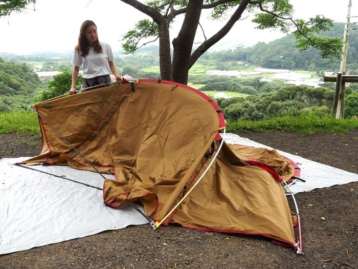 トンネルテントの立て方
