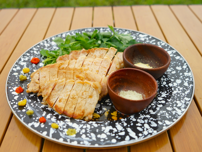 豚肉の柚子こしょう添え