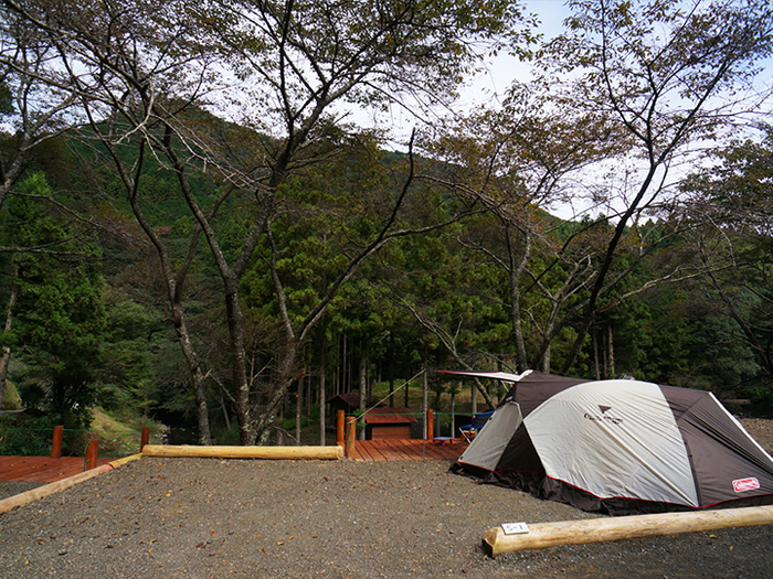 明ケ島キャンプ場 区画サイト