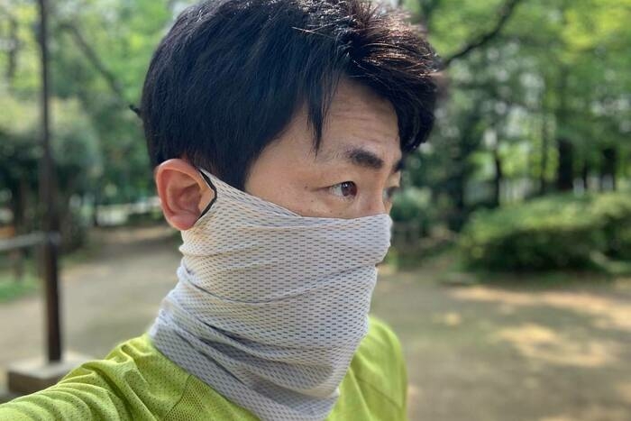 フェイスマスクを装着