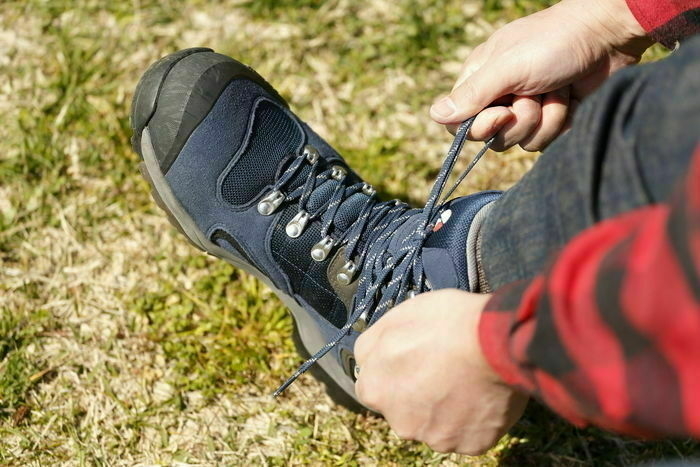 キャンプで活躍する登山靴