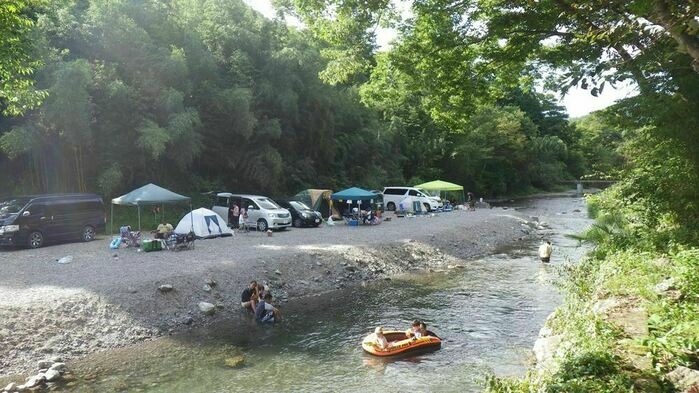 キャンプ場