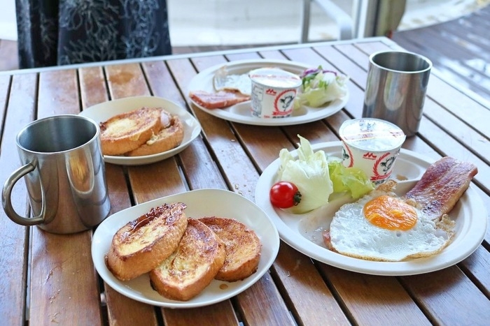 朝食