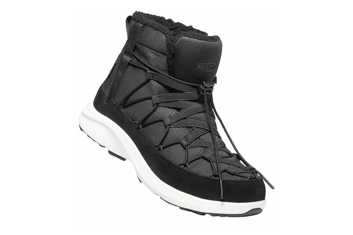 「UNEEK SNK CHUKKA WP」ウィメンズ Black/Star White