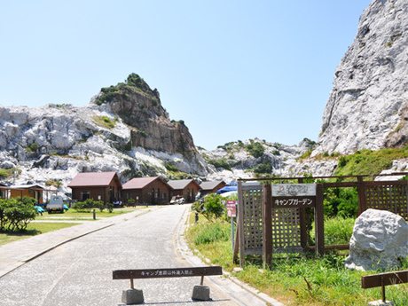 キャンプ場の入り口