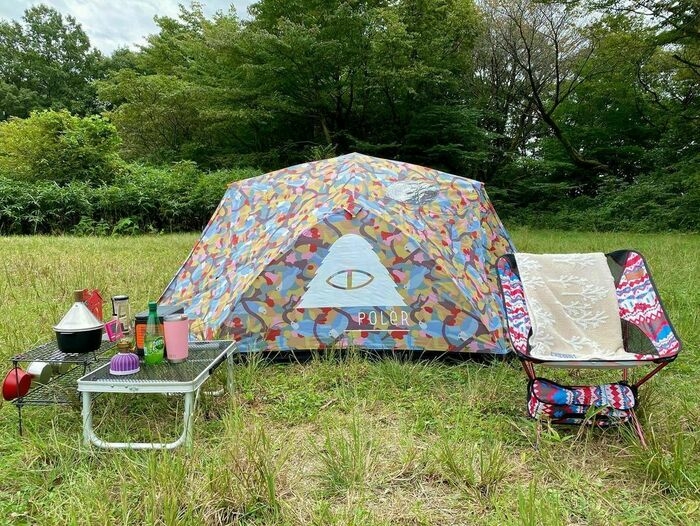 おしゃれな女性キャンパーのサイト