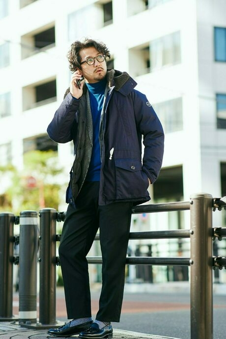 ベンタイルパーカー着用の男性