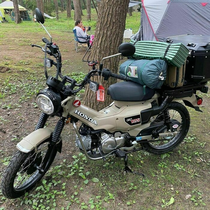 バイク界の軽トラ ハンターカブがソロキャンプの相棒になったワケ Hinataガレージ キャンプ アウトドア情報メディアhinata