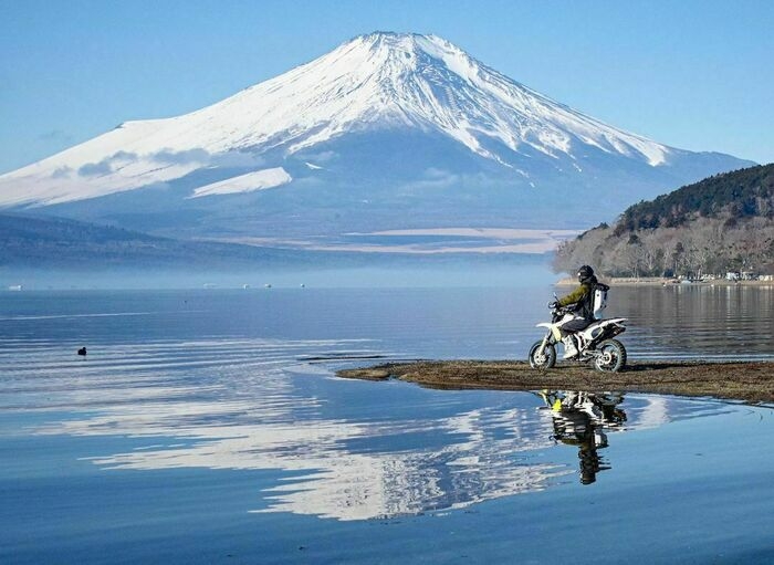 富士山とバイク