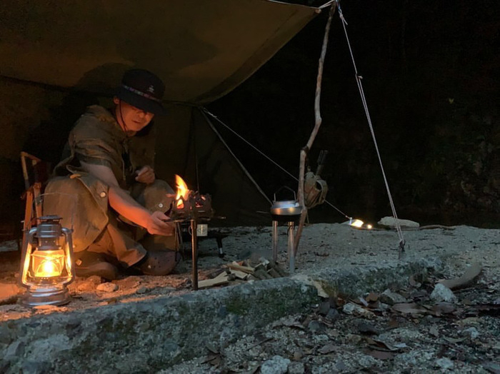 軍幕キャンプを楽しむ