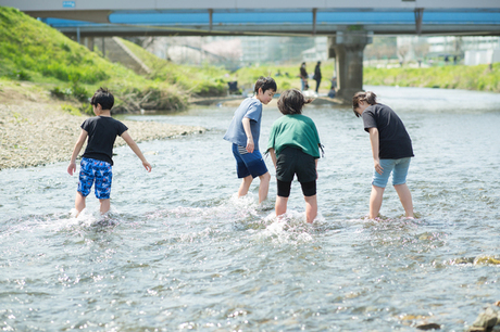 川遊び