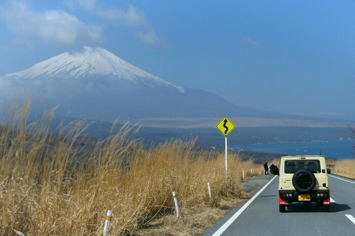 ジムニーと富士山
