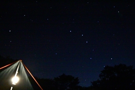テントと星空