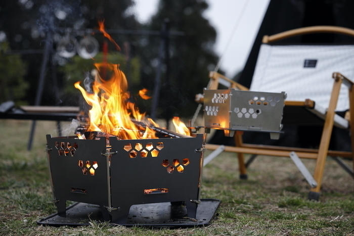 moose FIRE STAND 灯篭 サイドビュー