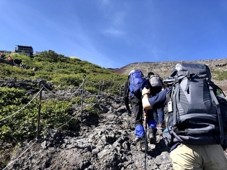 登山
