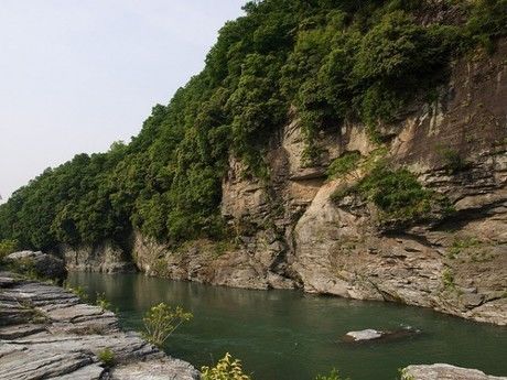 長瀞の川辺