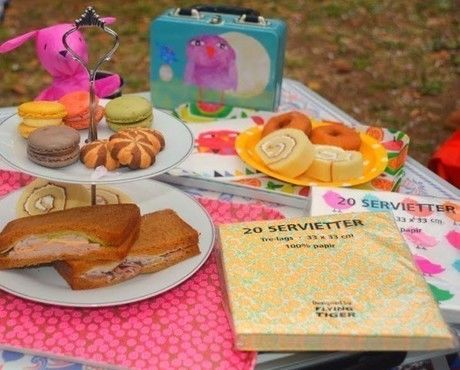 フライングタイガーコペンハーゲンのグッズを使ったピクニック