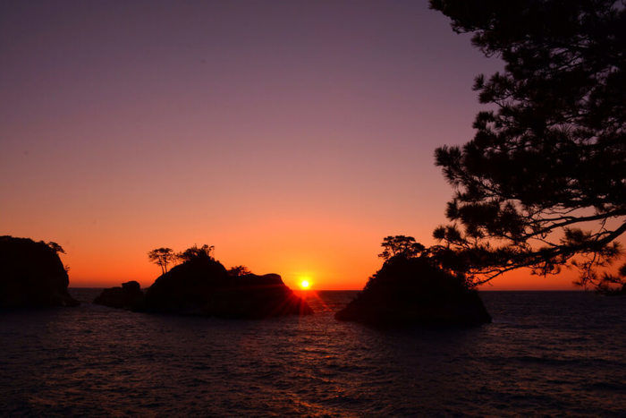 堂ヶ島の夕日と海