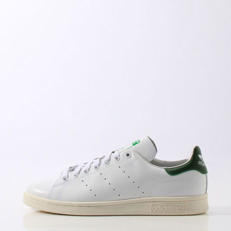 STAN SMITHのスニーカー