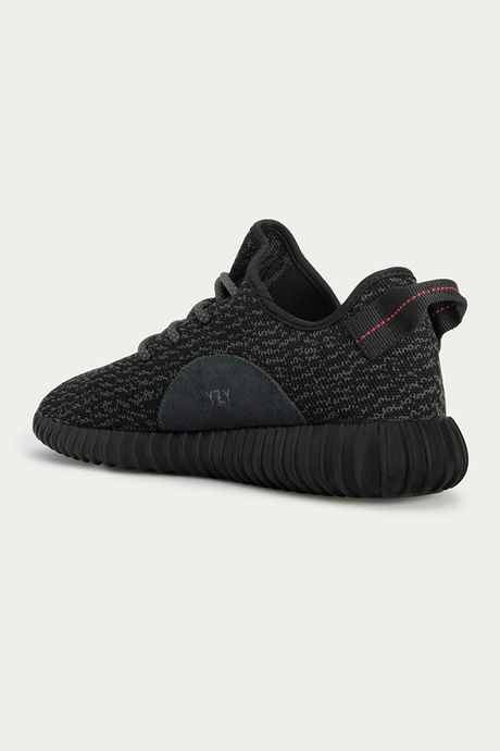 Yeezy Boost 350のスニーカー