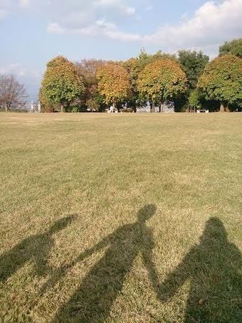 山梨県八代ふるさと公園の古墳広場