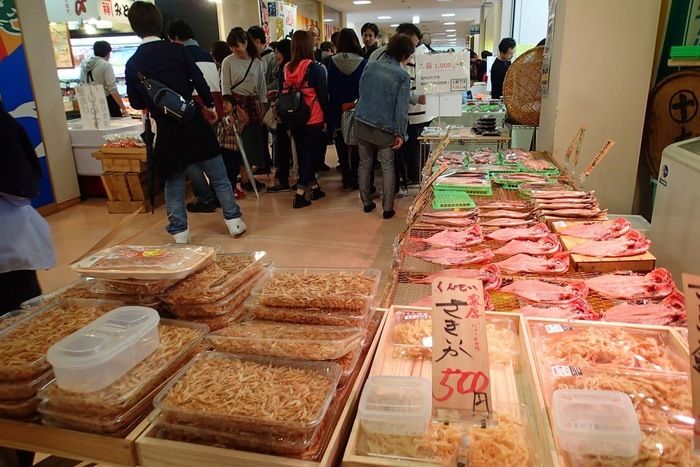 沼津港の市場