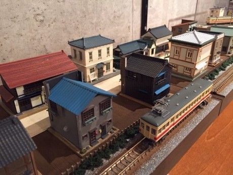 和レトロの街並みのジオラマ