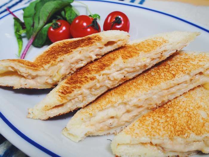 ランチパックで作った簡単ホットサンド、ツナマヨネーズ味