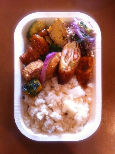 チオベンの春巻きが入った弁当