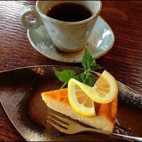 コーヒーとベイクドチーズケーキ