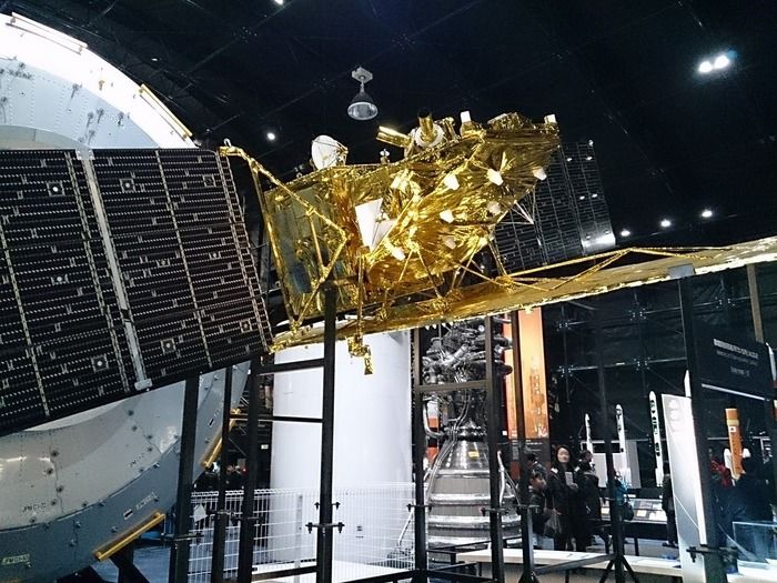 JAXA筑波宇宙センター内の実物大の人工衛星