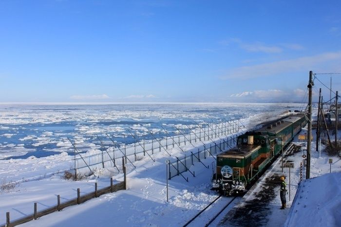 北海道網走市を走る電車