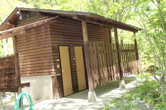 山伏オートキャンプ場のトイレ