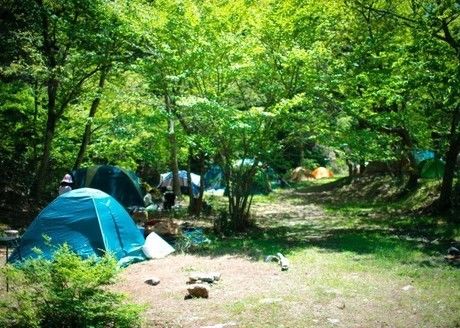 山梨県道志村のキャンプサイト